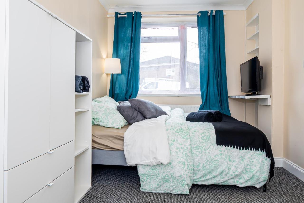 Shirley House 3, Guest House, Self Catering, Self Check In With Smart Locks, Use Of Fully Equipped Kitchen, Close To City Centre, Ideal For Longer Stays, Walking Distance To Bat, 20 Min Drive To Fawley Refinery, Excellent Transport Links Southampton Exterior foto