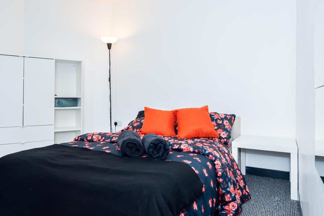 Shirley House 3, Guest House, Self Catering, Self Check In With Smart Locks, Use Of Fully Equipped Kitchen, Close To City Centre, Ideal For Longer Stays, Walking Distance To Bat, 20 Min Drive To Fawley Refinery, Excellent Transport Links Southampton Exterior foto
