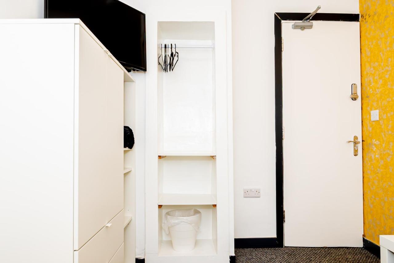 Shirley House 3, Guest House, Self Catering, Self Check In With Smart Locks, Use Of Fully Equipped Kitchen, Close To City Centre, Ideal For Longer Stays, Walking Distance To Bat, 20 Min Drive To Fawley Refinery, Excellent Transport Links Southampton Exterior foto