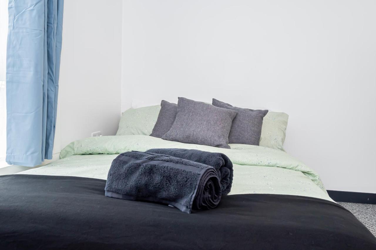 Shirley House 3, Guest House, Self Catering, Self Check In With Smart Locks, Use Of Fully Equipped Kitchen, Close To City Centre, Ideal For Longer Stays, Walking Distance To Bat, 20 Min Drive To Fawley Refinery, Excellent Transport Links Southampton Exterior foto