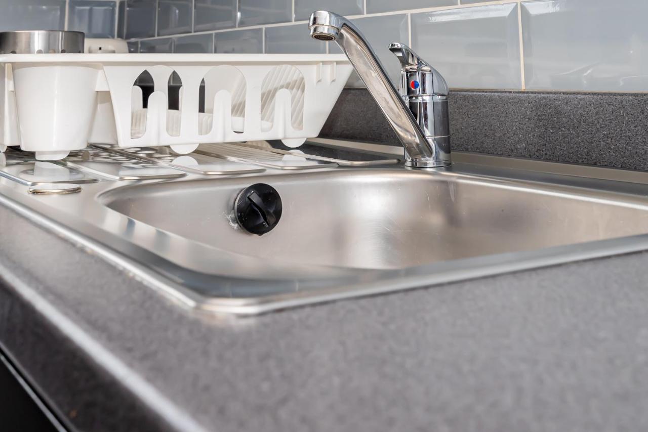 Shirley House 3, Guest House, Self Catering, Self Check In With Smart Locks, Use Of Fully Equipped Kitchen, Close To City Centre, Ideal For Longer Stays, Walking Distance To Bat, 20 Min Drive To Fawley Refinery, Excellent Transport Links Southampton Exterior foto