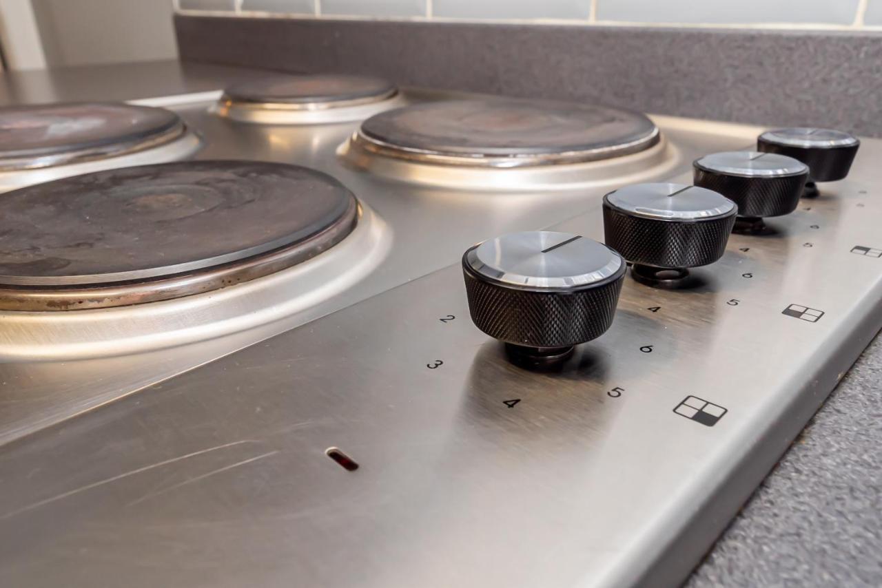 Shirley House 3, Guest House, Self Catering, Self Check In With Smart Locks, Use Of Fully Equipped Kitchen, Close To City Centre, Ideal For Longer Stays, Walking Distance To Bat, 20 Min Drive To Fawley Refinery, Excellent Transport Links Southampton Exterior foto
