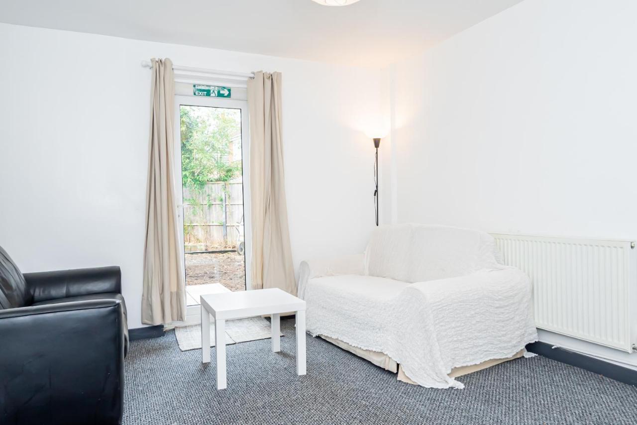 Shirley House 3, Guest House, Self Catering, Self Check In With Smart Locks, Use Of Fully Equipped Kitchen, Close To City Centre, Ideal For Longer Stays, Walking Distance To Bat, 20 Min Drive To Fawley Refinery, Excellent Transport Links Southampton Exterior foto