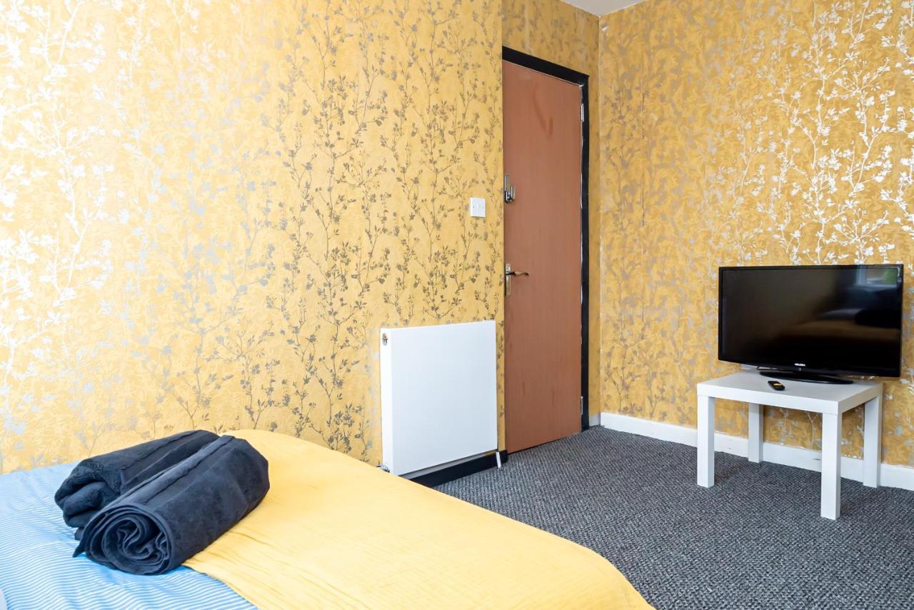 Shirley House 3, Guest House, Self Catering, Self Check In With Smart Locks, Use Of Fully Equipped Kitchen, Close To City Centre, Ideal For Longer Stays, Walking Distance To Bat, 20 Min Drive To Fawley Refinery, Excellent Transport Links Southampton Exterior foto