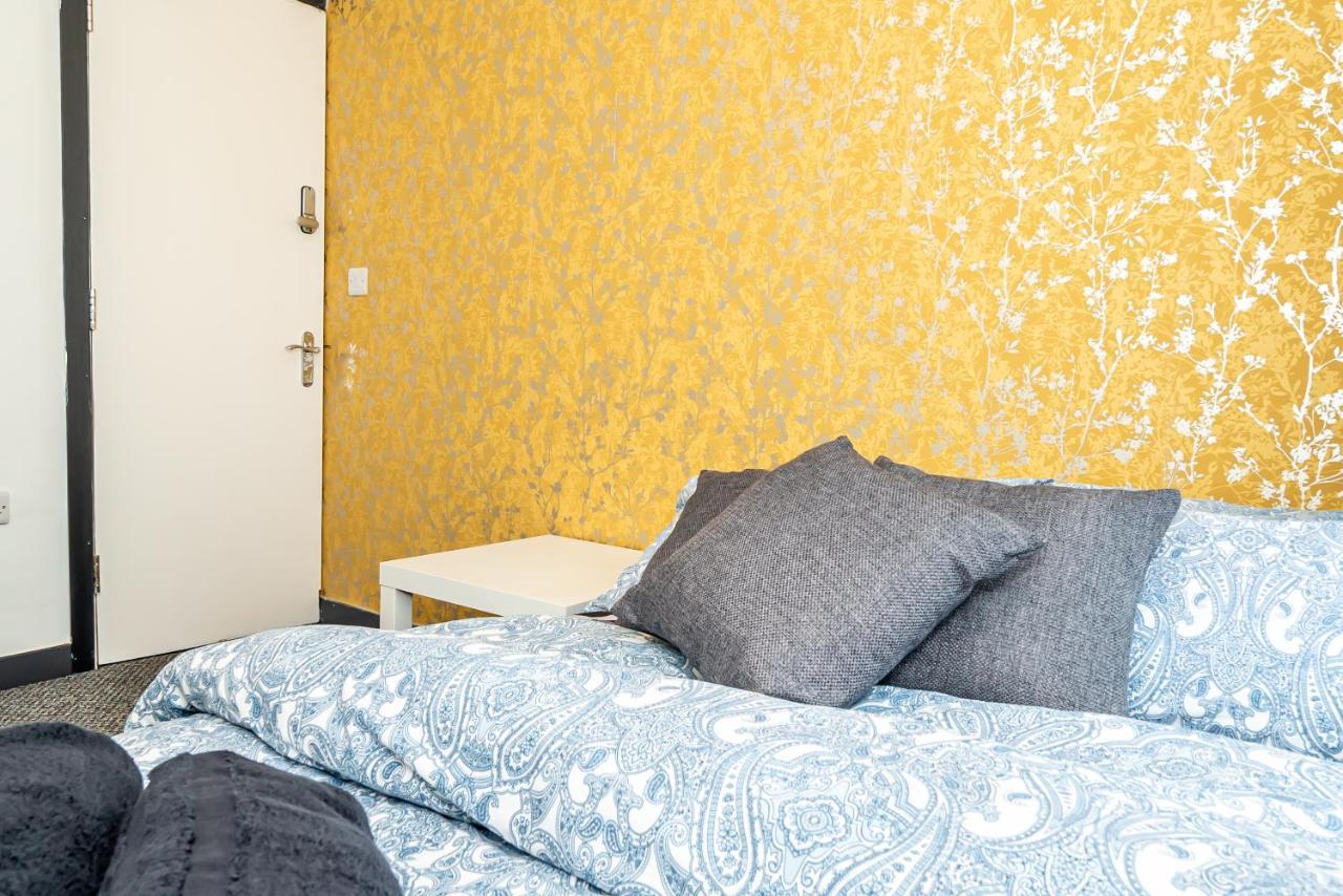 Shirley House 3, Guest House, Self Catering, Self Check In With Smart Locks, Use Of Fully Equipped Kitchen, Close To City Centre, Ideal For Longer Stays, Walking Distance To Bat, 20 Min Drive To Fawley Refinery, Excellent Transport Links Southampton Exterior foto