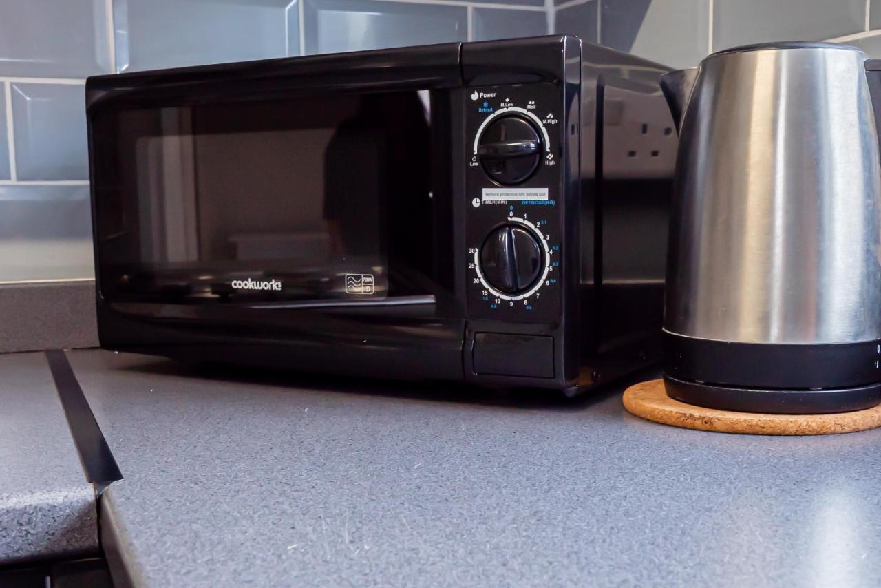 Shirley House 3, Guest House, Self Catering, Self Check In With Smart Locks, Use Of Fully Equipped Kitchen, Close To City Centre, Ideal For Longer Stays, Walking Distance To Bat, 20 Min Drive To Fawley Refinery, Excellent Transport Links Southampton Exterior foto